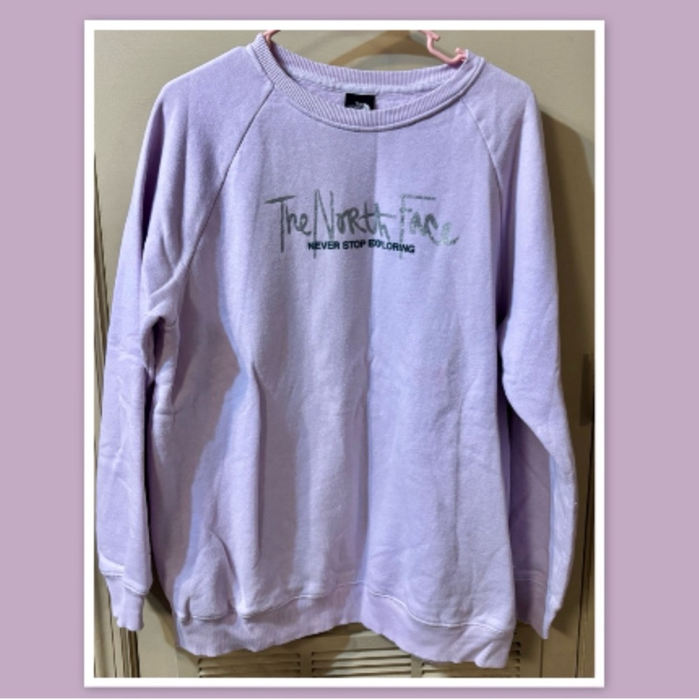 The North Face Long-Sleeved Crewneck Sweatshirt ~ Size Large